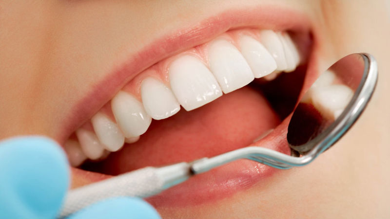 Four Important Reasons to See an Experienced Dentist On a Regular Basis